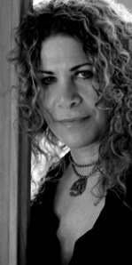 Dayna-Kurtz-Entrevista-2013-Secret-Canon-2-mid3